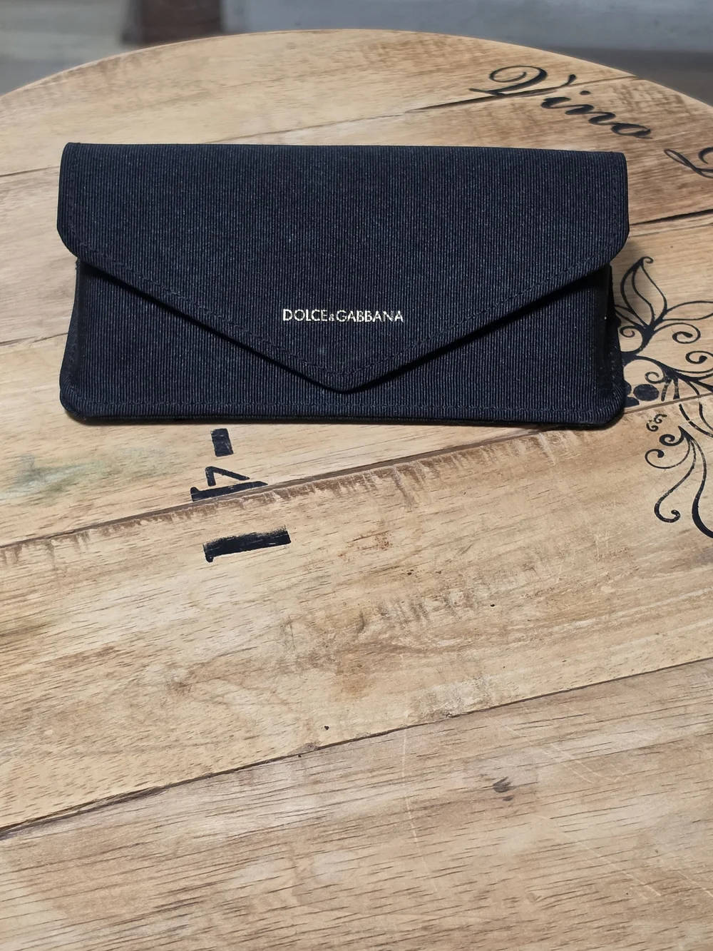 Dolce & Gabbana Womens Black Sunglasses Case with Gold-Trim Sunglasses